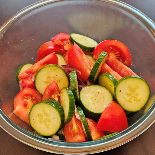 Tomato & Cucumber Salad with Red Wine Vinaigrette Dressing